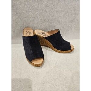 No-comment Women's Black and Navy Mules